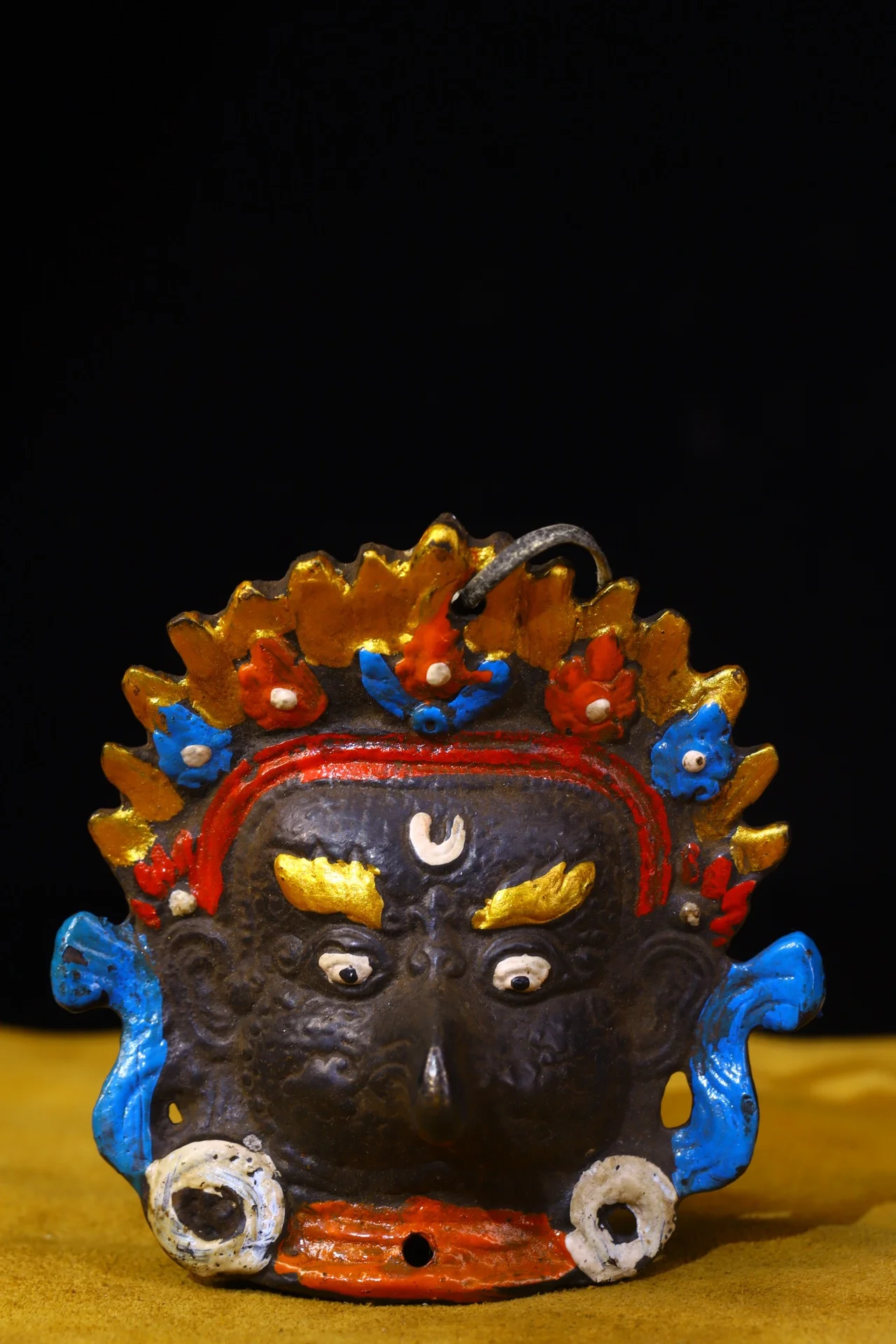 

3"Tibetan Temple Collection Old Bronze Painted Garuda Dhwaja Buddha Head Mask Pendant Amulet Worship Hall Town house