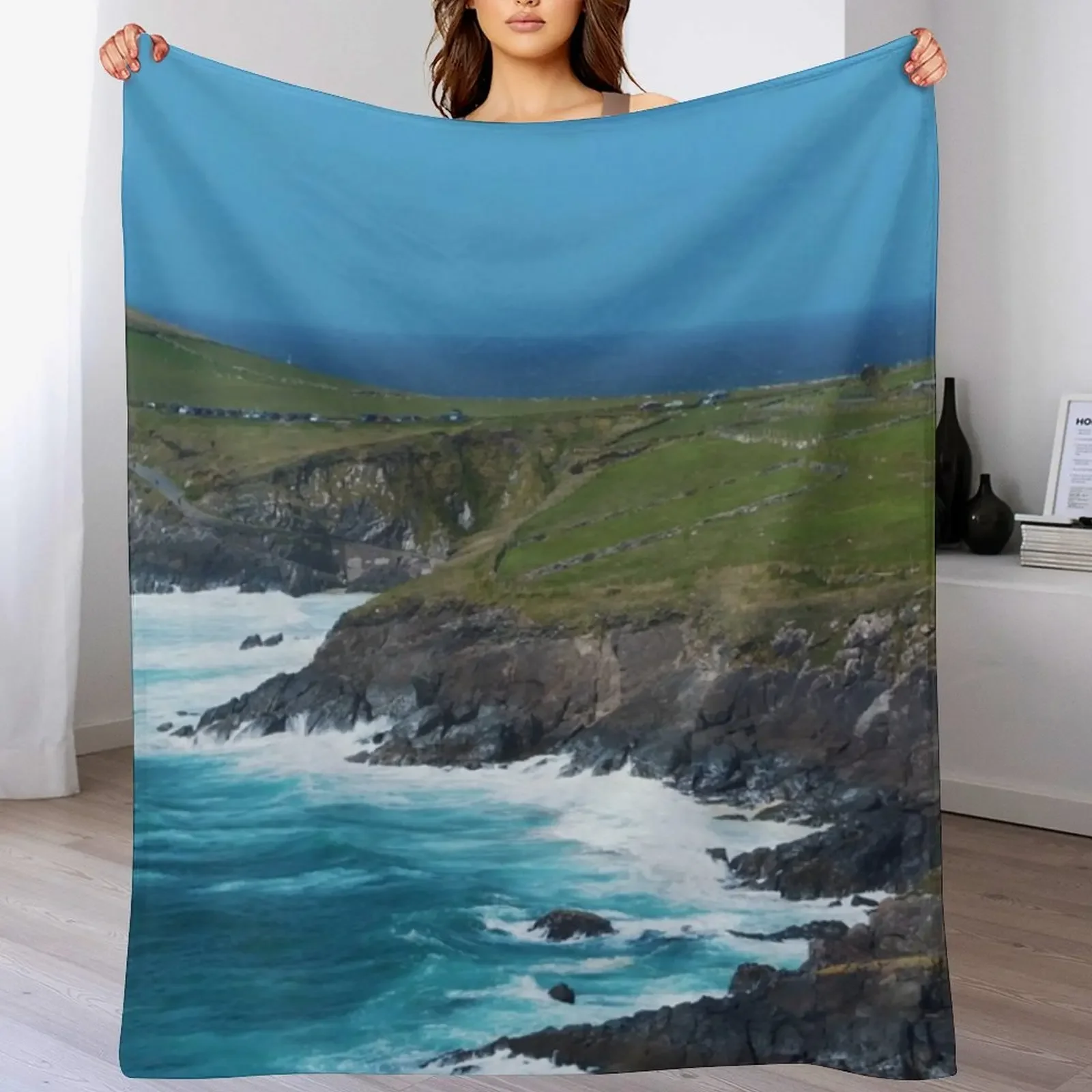 

Dingle, Ireland Throw Blanket Vintage Beach Decorative Throw christmas gifts Blankets