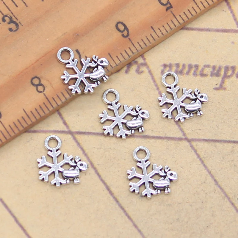 30pcs Charms Snow Christmas Deer Snowflakes 11x10mm Antique Silver Color Pendants Making DIY Handmade Tibetan Finding Jewelry