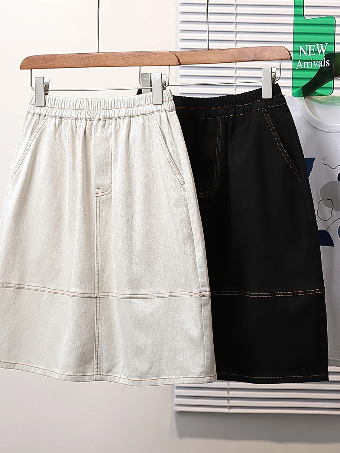 

Весенне-летняя джинсовая юбка миди А-силуэта больших размеров, свободного кроя, с эластичным поясом, стройнящая, удобная, в повседневном стиле