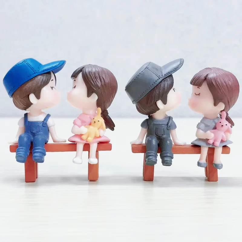

Cute Cartoon Couples Figure Figurines Ornament Home Decor Desktop Decoration Car Accessories Auto Interior Girl Figurines Gift