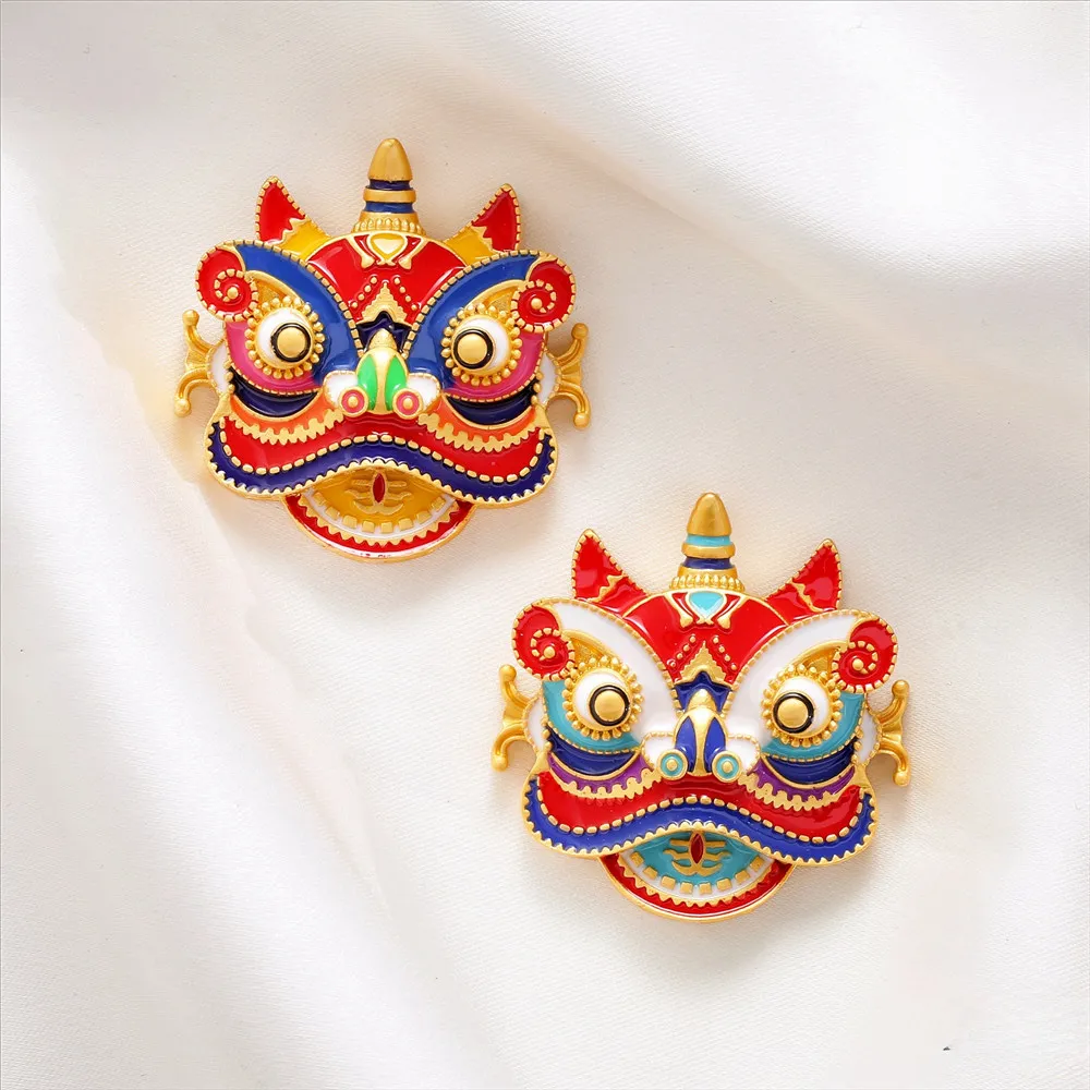 

18K Gold Matte Gold Drip Oil Burning Blue Awakening Lion Head Lion Dance Pendant DIY Sweater Chain Woven Rope Pendant Pendant