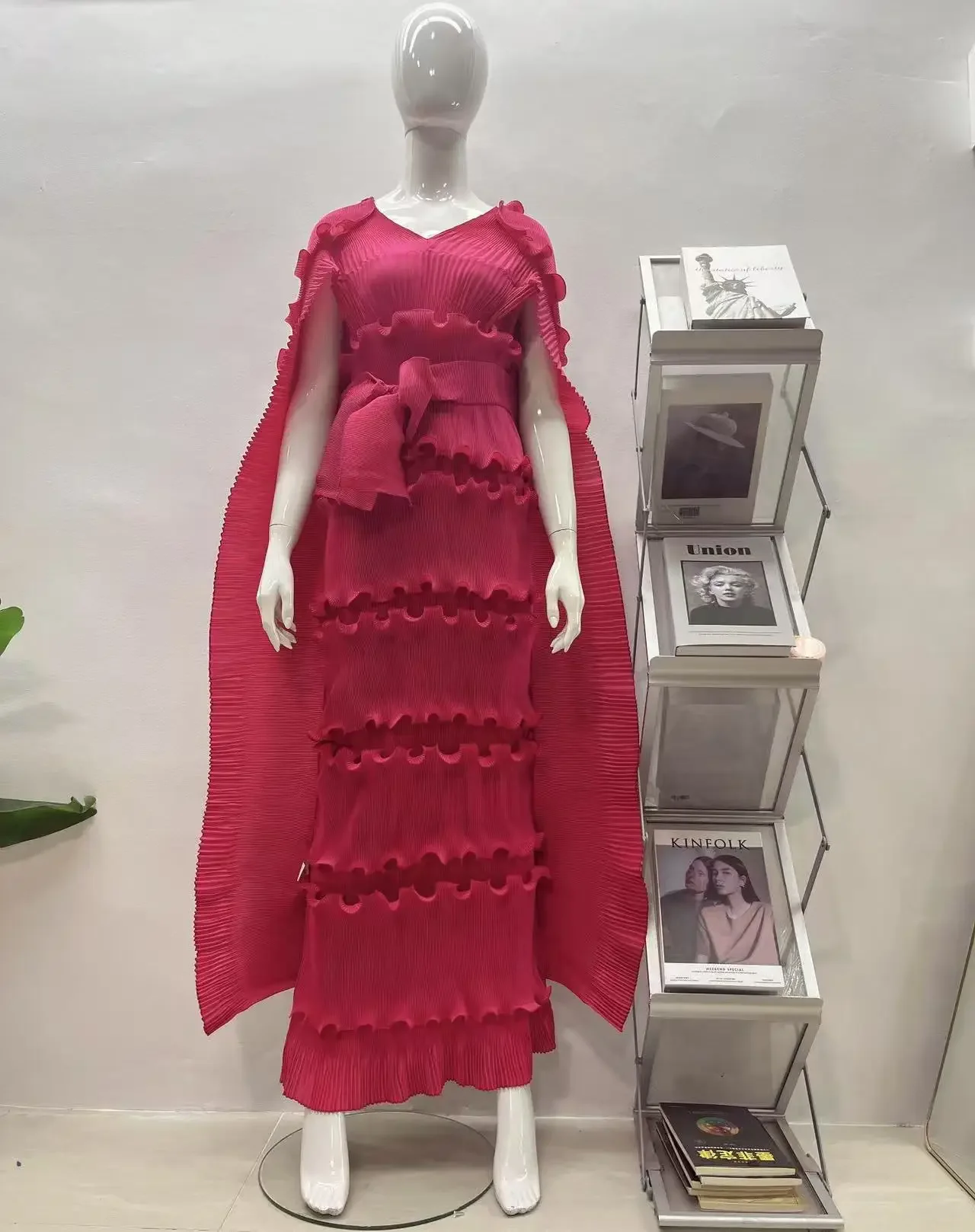 Miyake Solid Color V-neck Pleated French Three-dimensional Fungus Edge Cake Dress Women's Loose Long Dresses 2025 Spring New