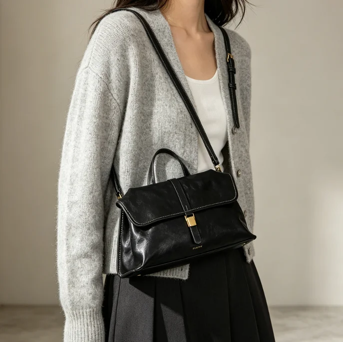 S New 2026 Exquisite Commuting Shoulder Bag Commuting and Travel Fashionable Small Shoulder Bag Single Shoulder Crossbody Bag