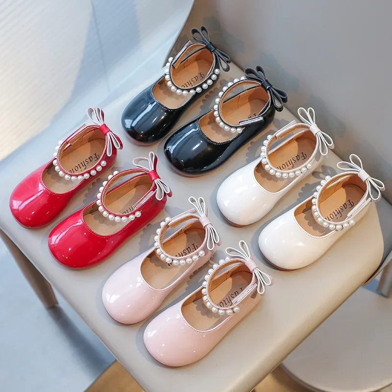 New 2024 Spring Autumn Girls Leather Shoes with Bowknot Pearls Princess Shoes Kids Sweet Soft Sole Flats Children Casual Sandals