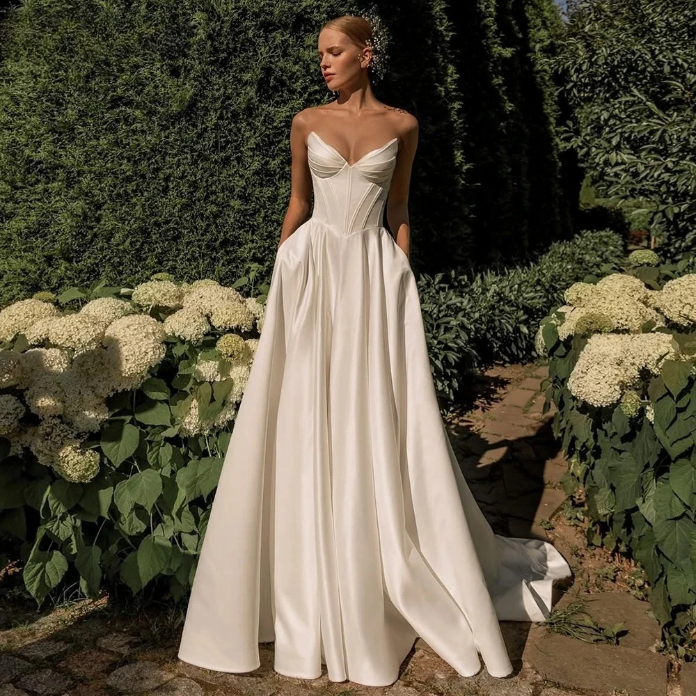 

Customized Elegant Satin Wedding Dresses A-Line Strapless Lace-up V-Neck Pleated Chic Bride Prom Party Gowns Simple Bridal Gowns