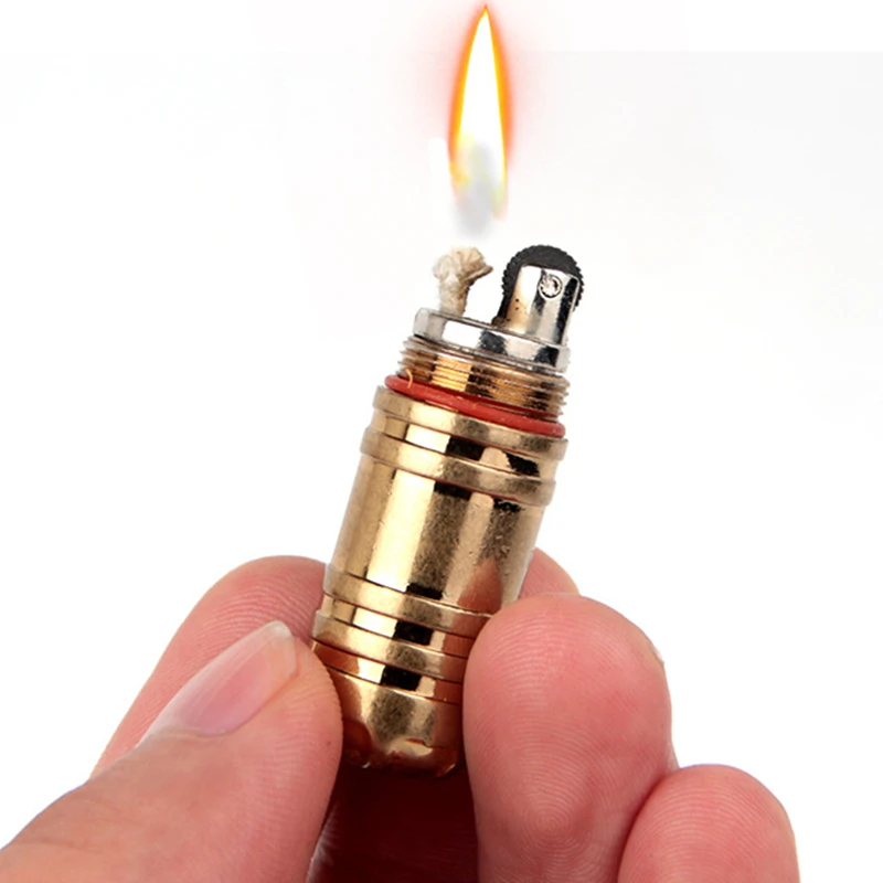 Metal Keychain Kerosene Lighter Grinding Wheel Mini Pendant Lighter Cigarette Accessories Outdoor Survival Men\'s Small Tools