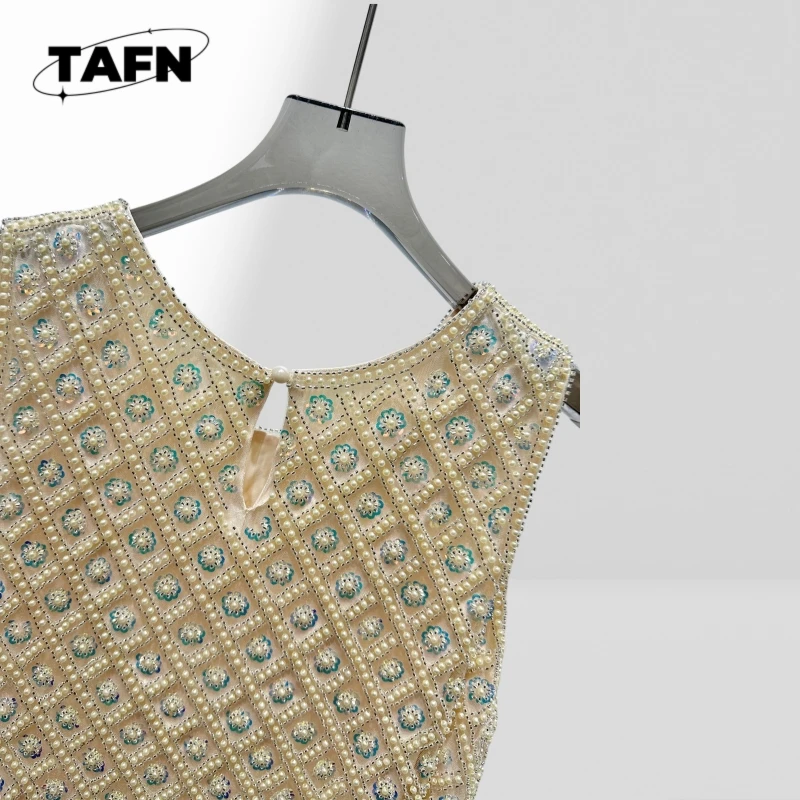 Hermosa chaqueta de chaleco aislante para mujer, elegante y cómoda, a juego, a la moda, para invierno y actividades al aire libre AF2313