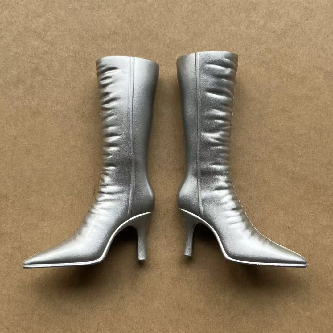 Klassische Tanzpuppe mit dicken High-Heel-Schuhen, Sneakers, bunte Puppenteile, neuartige Dekorationen, Mädchenspielzeug, Geschenk – Detail 6