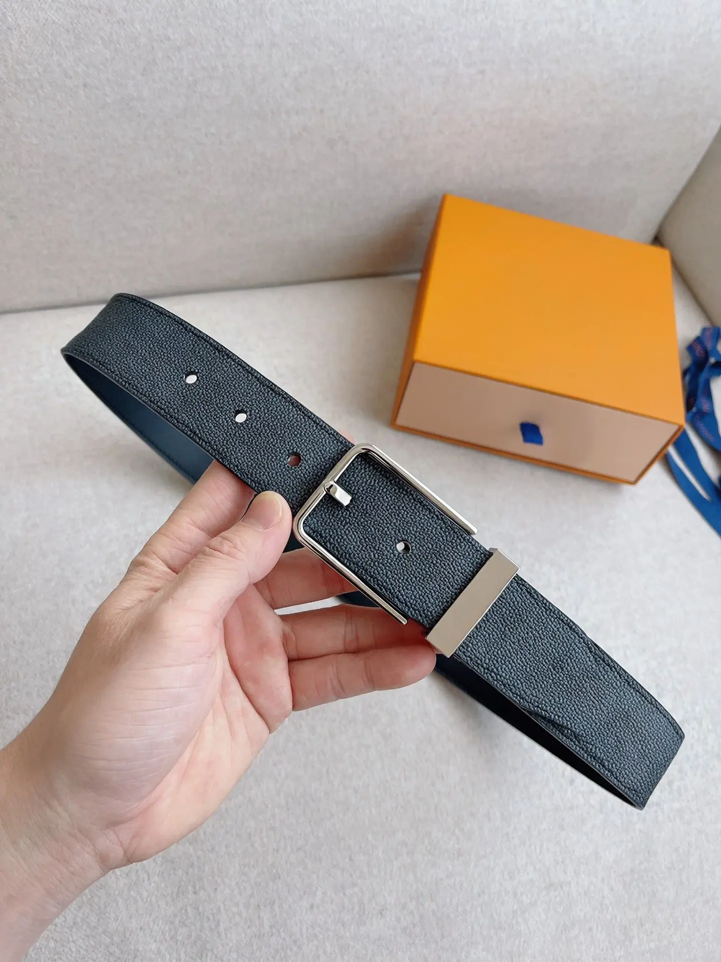 Unisex Reversible Pebbled Leather Pin Buckle Waist Belt Solid Metal Buckle Adjustable Cowhide Belt for Jeans Dress Pants