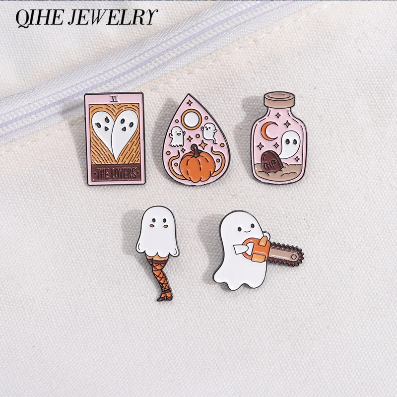 Halloween Spooky Boo Enamel Pins Cute Ghost Boo Chainsaw Ouija Tarot Pumpkin Brooches Collar Lapel Badges Punk Jewelry Accessory