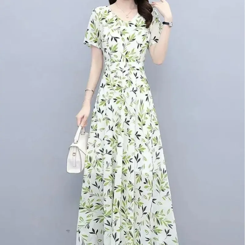 Fashion Elegant 2024 Summer New Women's V-neck Printed Spliced Slim Waist Retraction Flattering Short Sleeve A-line Maxi Dresses