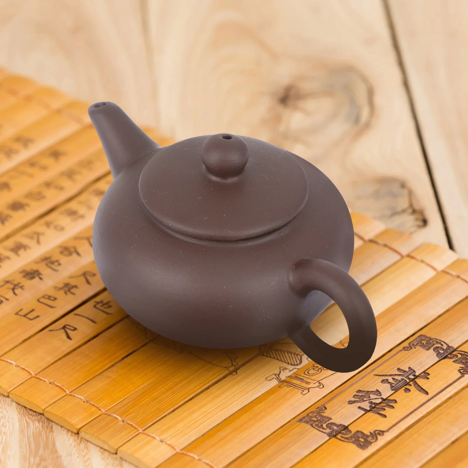 

1Pcs Ceramic Mini Tea Pot Handcrafted Chinese Style Vintage Teapot for Relaxing Afternoon Tea Time Exquisite Home Decor