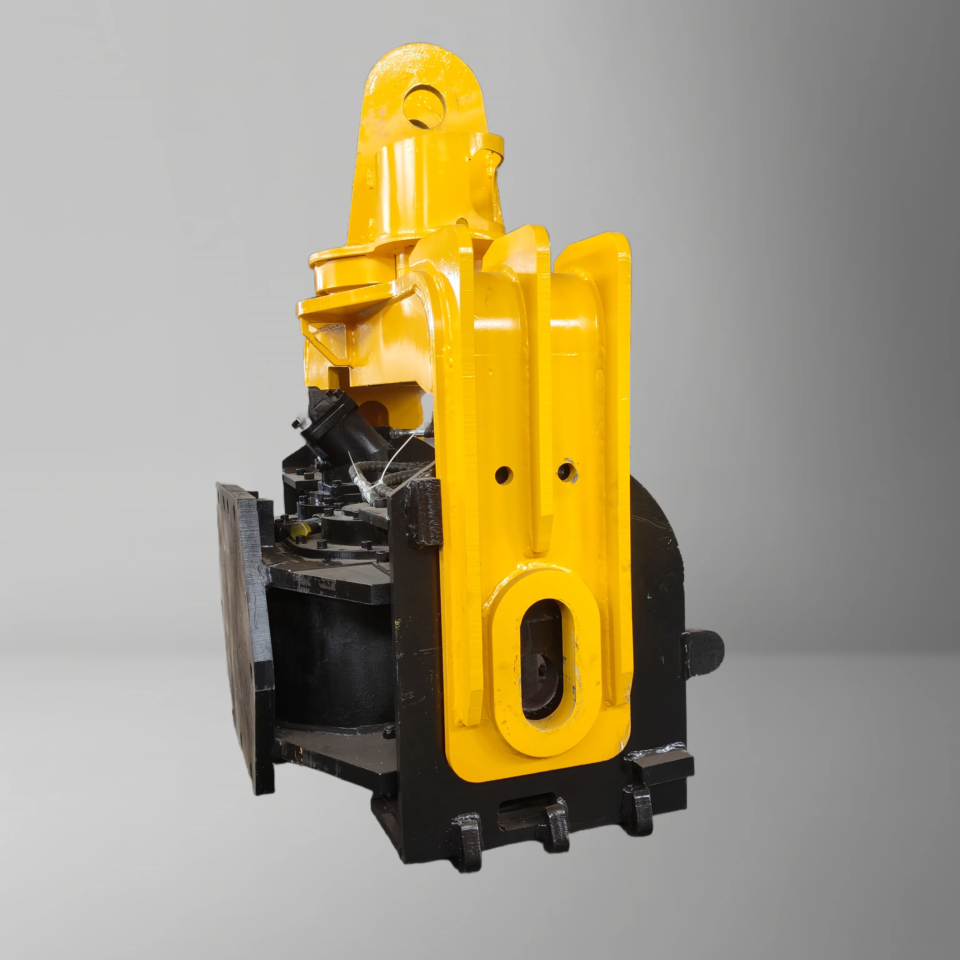 Installazione fotovoltaica automatizzata montata su pista della macchina per pilastri cingolati solari idraulici TDC