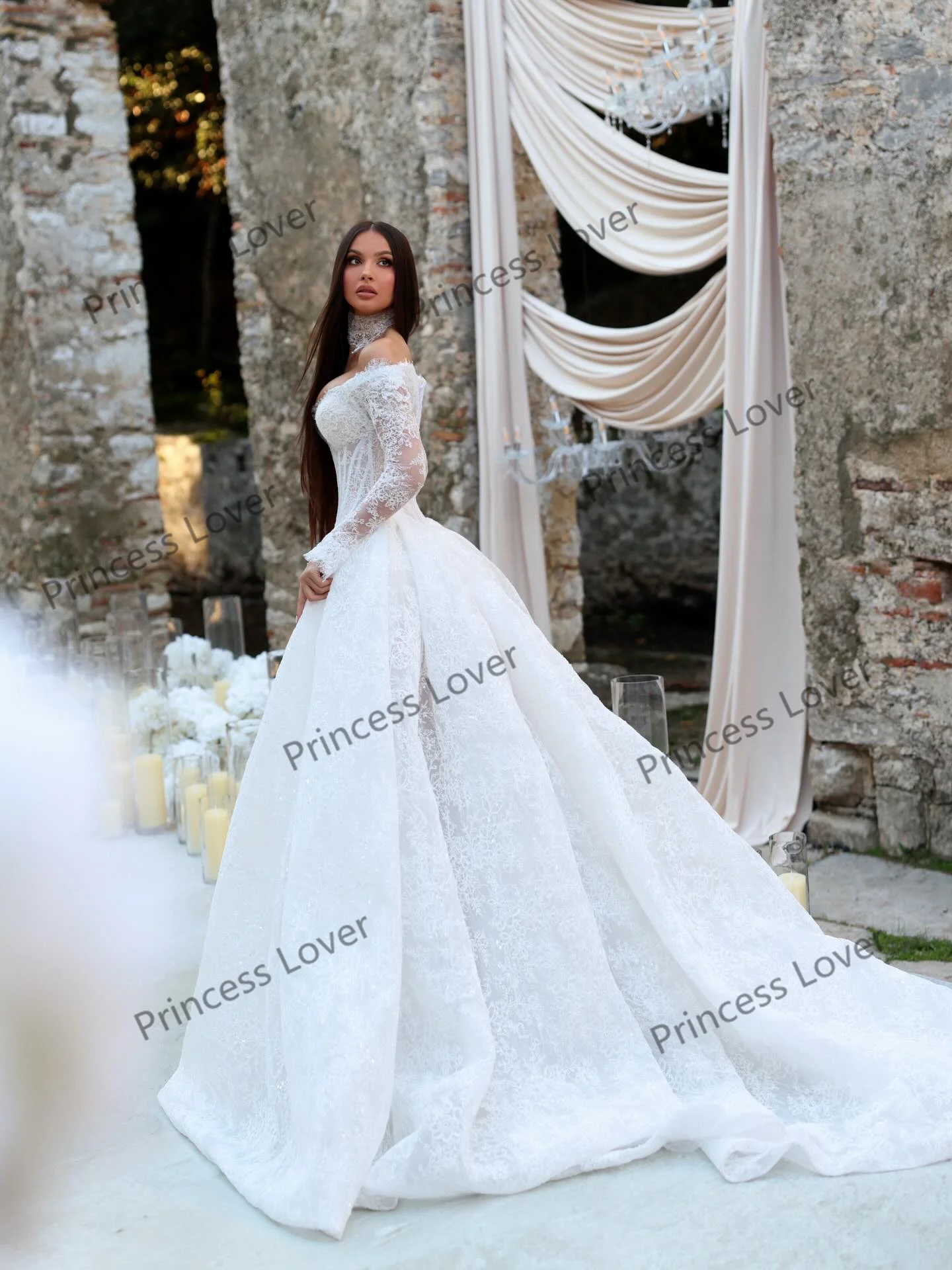 Abiti da sposa pieghettati in pizzo di lusso Squisito manica lunga Vestido de Novia Corsetto bustier Abito da sera Abiti personalizzati