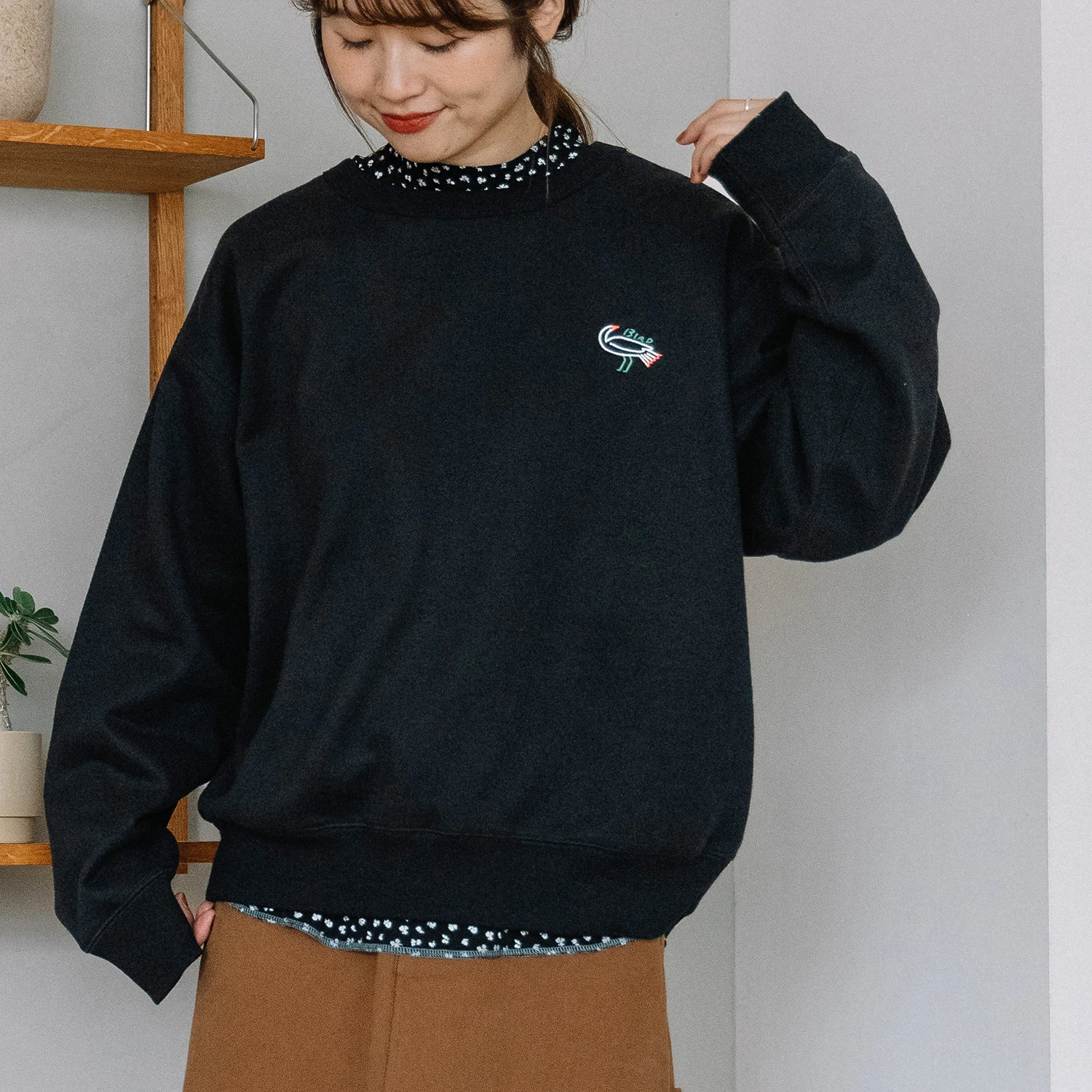 

Loose Fit Cotton Sweatshirt Women's Casual Style Embroidered Sweater Couple's Autumn Winter Fashion round Neck Long Sleeve
