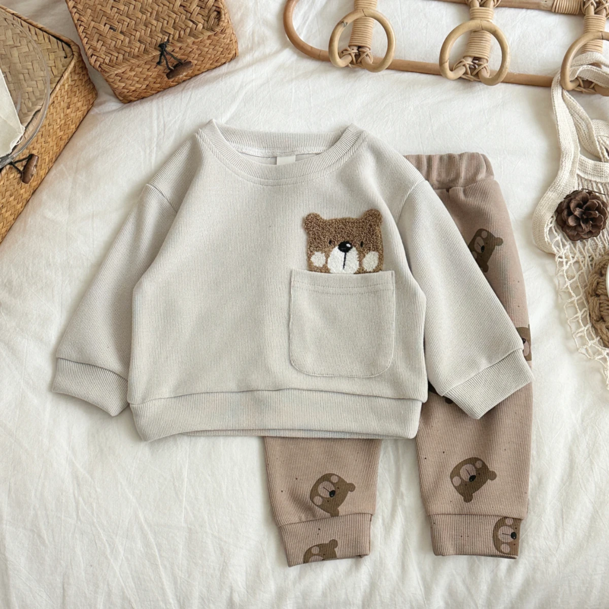 Newborn Baby Clothing Set Bear Print Sweatshirt Pants 2PCS Infant Toddler Soft Tracksuit For Spring Autumn Daily Wear
