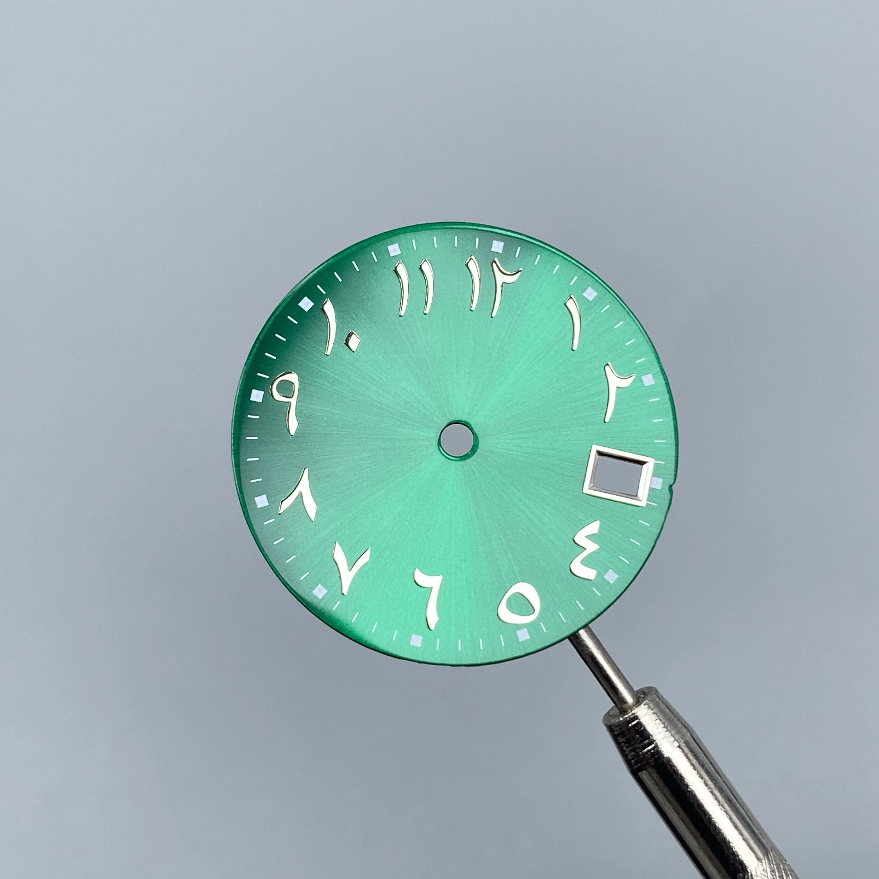 28,5mm Einzel-Datumsanzeige Zifferblatt ohne Logo mit arabischen Ziffern, passend für NH35 NH36 Uhrwerke, Uhrenzubehör, Uhrenreparaturwerkzeug für Seiko Mod Zifferblatt – Detail 1