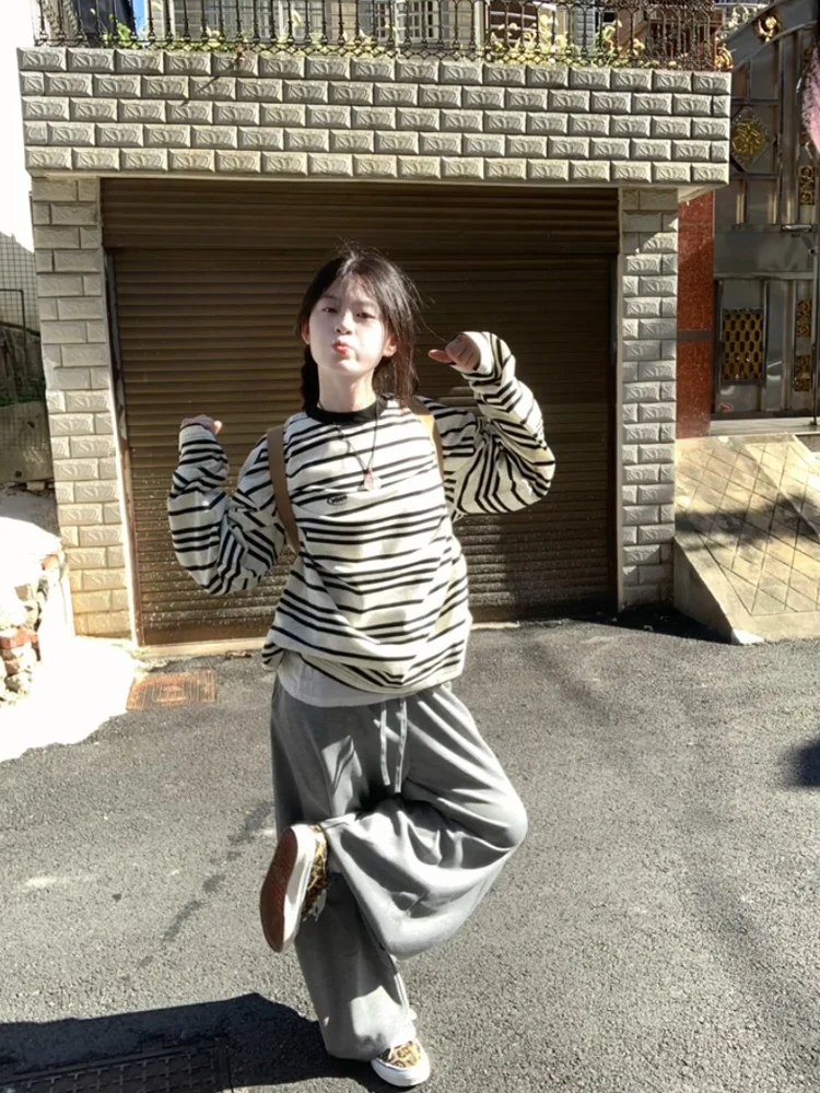 Retro American Tie Dye Long Sve T irt Frauen Casual Lazy Sle Lose Paar Tops Bla Weiß Streifen Aphic T