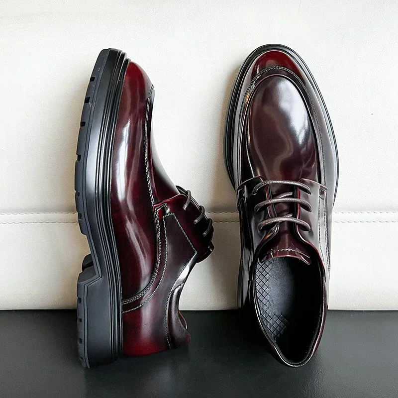 

2025 Spring and Autumn New Men's Formal Shoes Leather Shiny Round Toe Business Casual Shoes