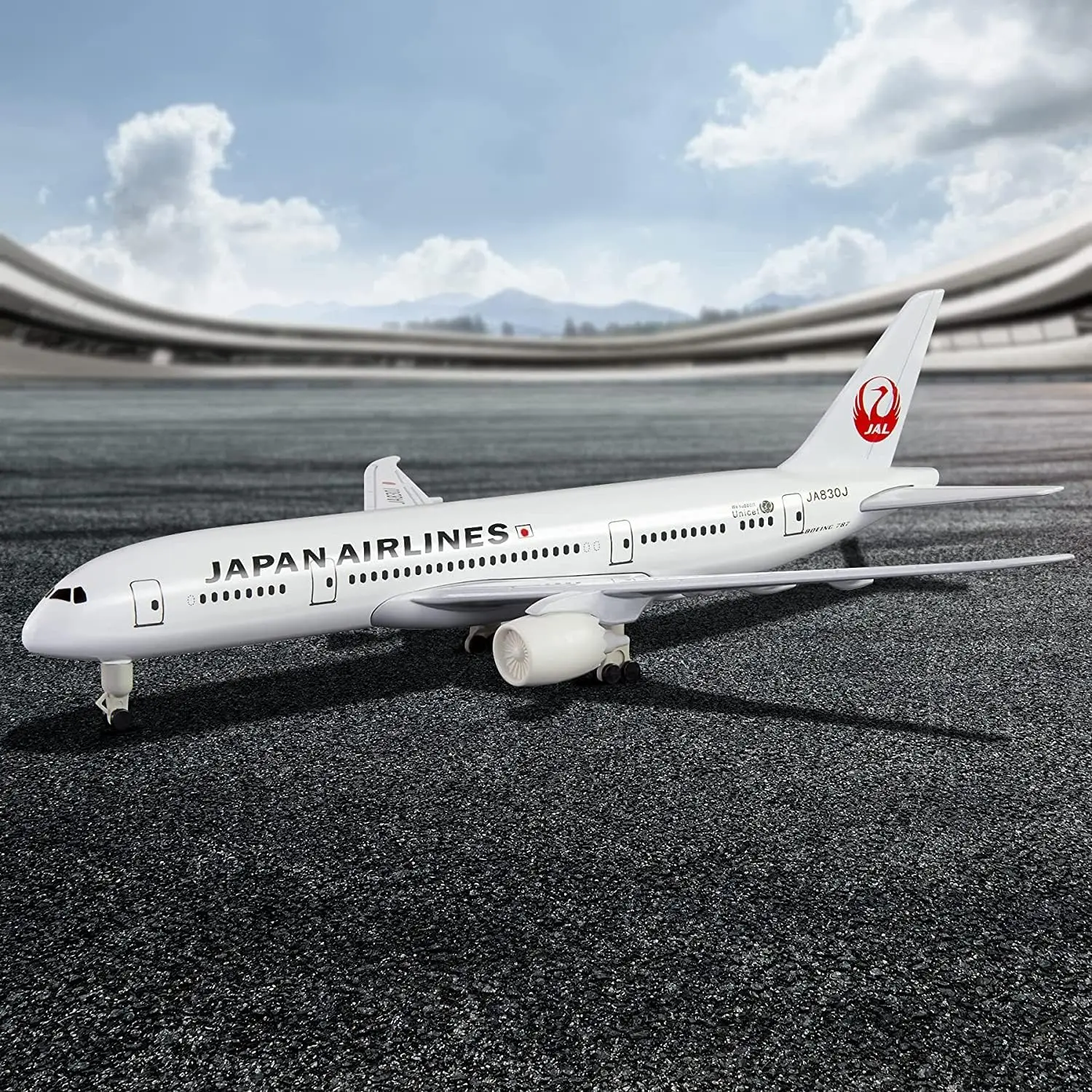 

20cm Alloy Metal B787 Japan Airlines B787 Die-cast Airplane Model with Wheel Stand Collectible Display Model