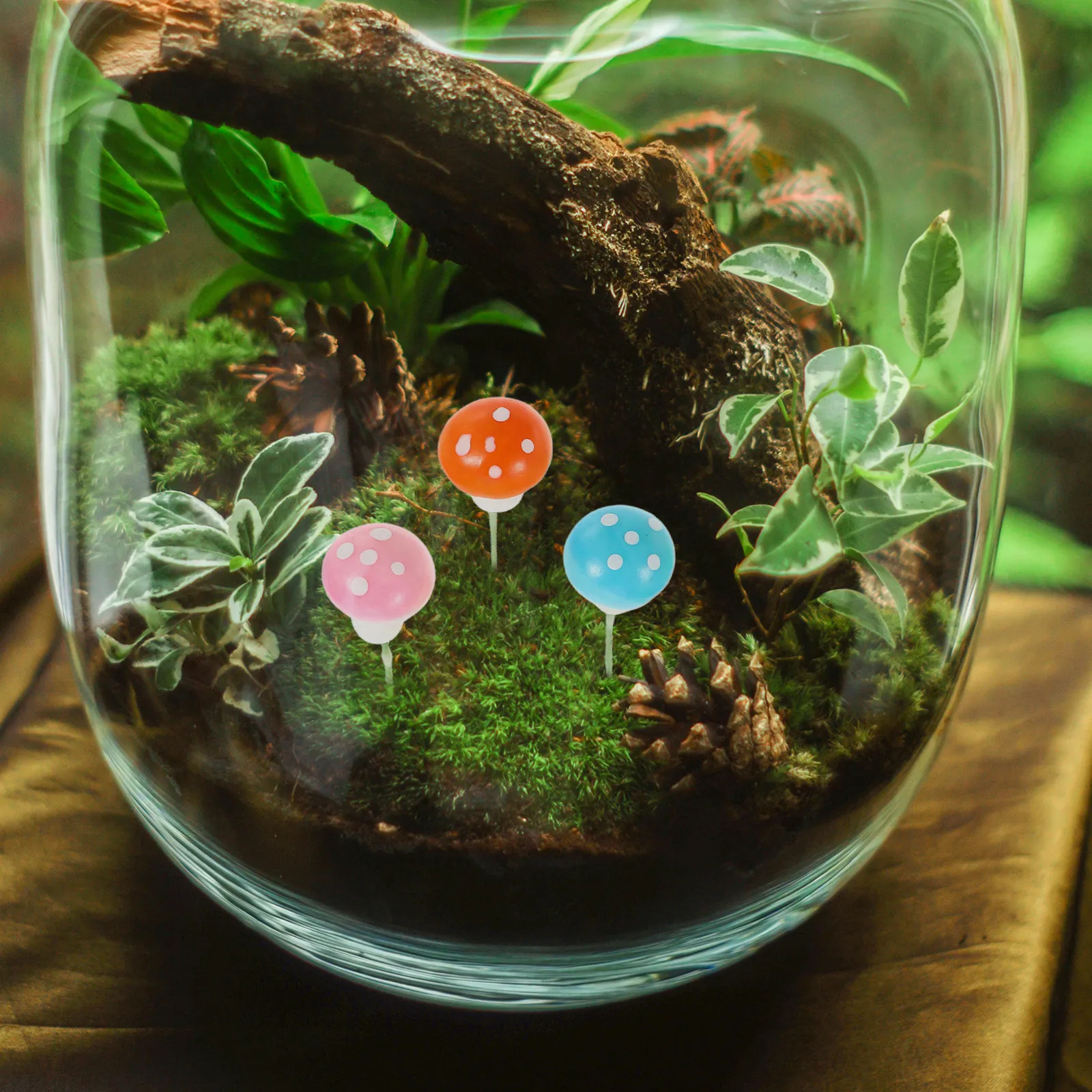 60Pcs Vibrant Mini Foam Mushroom Landscape Accessory Decorative Artificial Mushroom for Micro Garden Fairy Garden Terrarium