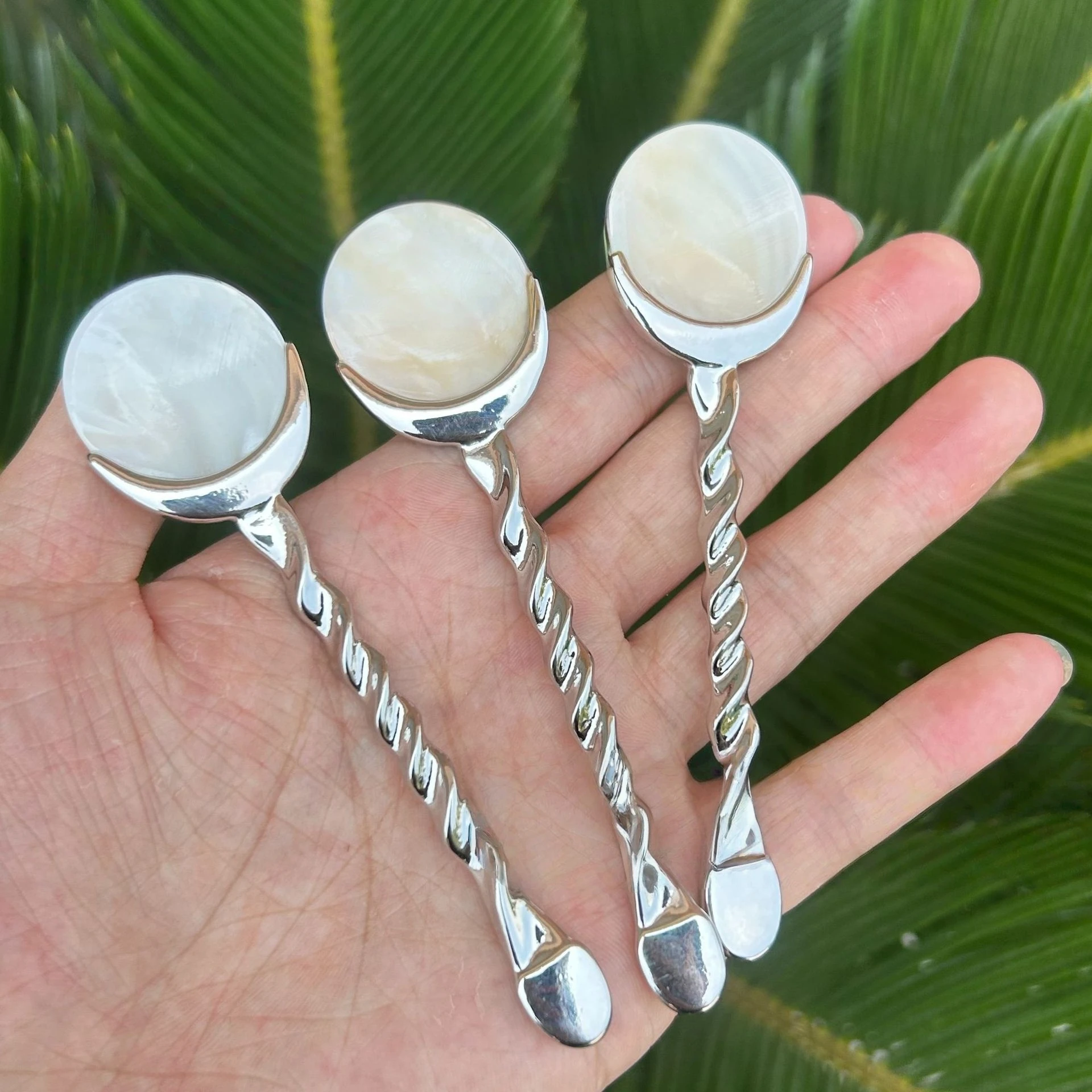 Natural Mother of Pearl Caviar Spoon, Dessert Ice Cream Dig Spoon Threaded Metal Shell Stirring Spoon for Bar Cocktail Mixing