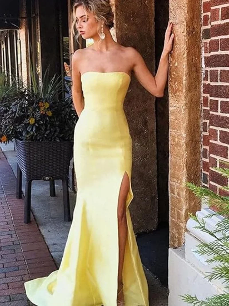 Elegante Lichtgele Zeemeermin Strapless Lange Satijnen Bruidsmeisjesjurk Met Lange Trein Zijsplit Midi Prom Dress Trouwfeestjurken