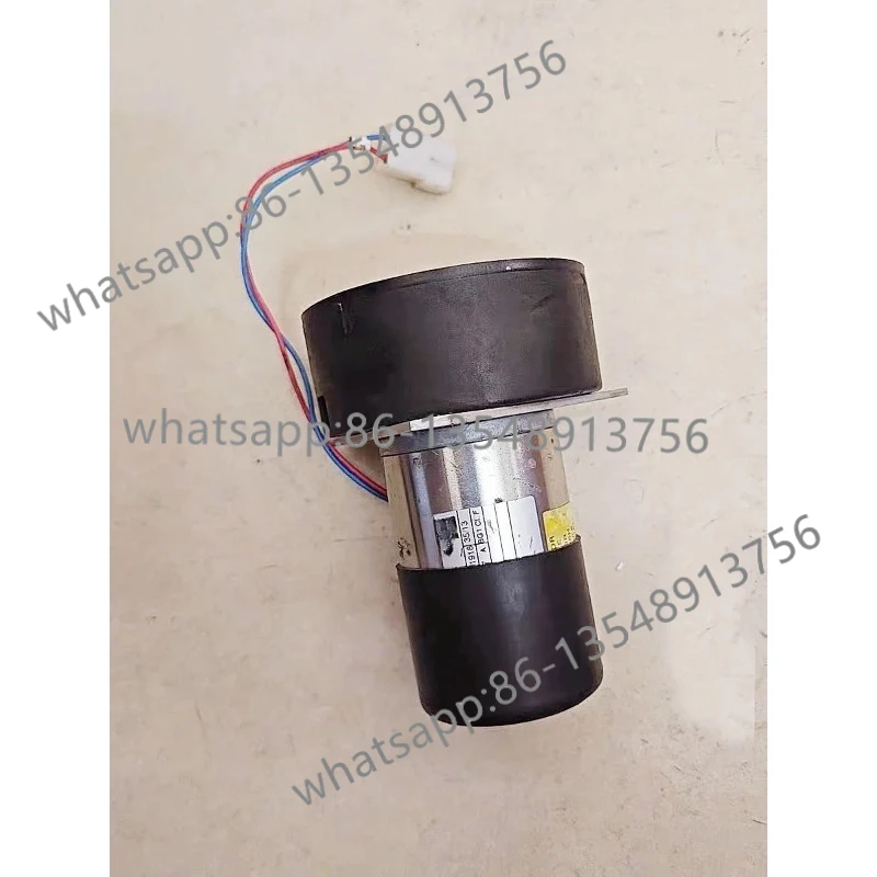 

Машина для гемодиализа, оригинальный двигатель, проточный насос, двигатель выхлопного насоса, обслуживание машины для гемодиализа серии 4008.