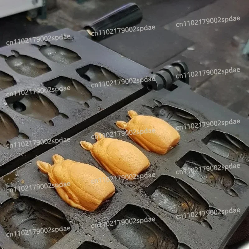 Commercial 18 Cavity Cartoon Animal Totoro Waffle Machine Stable Electric Waffle Making Equipment