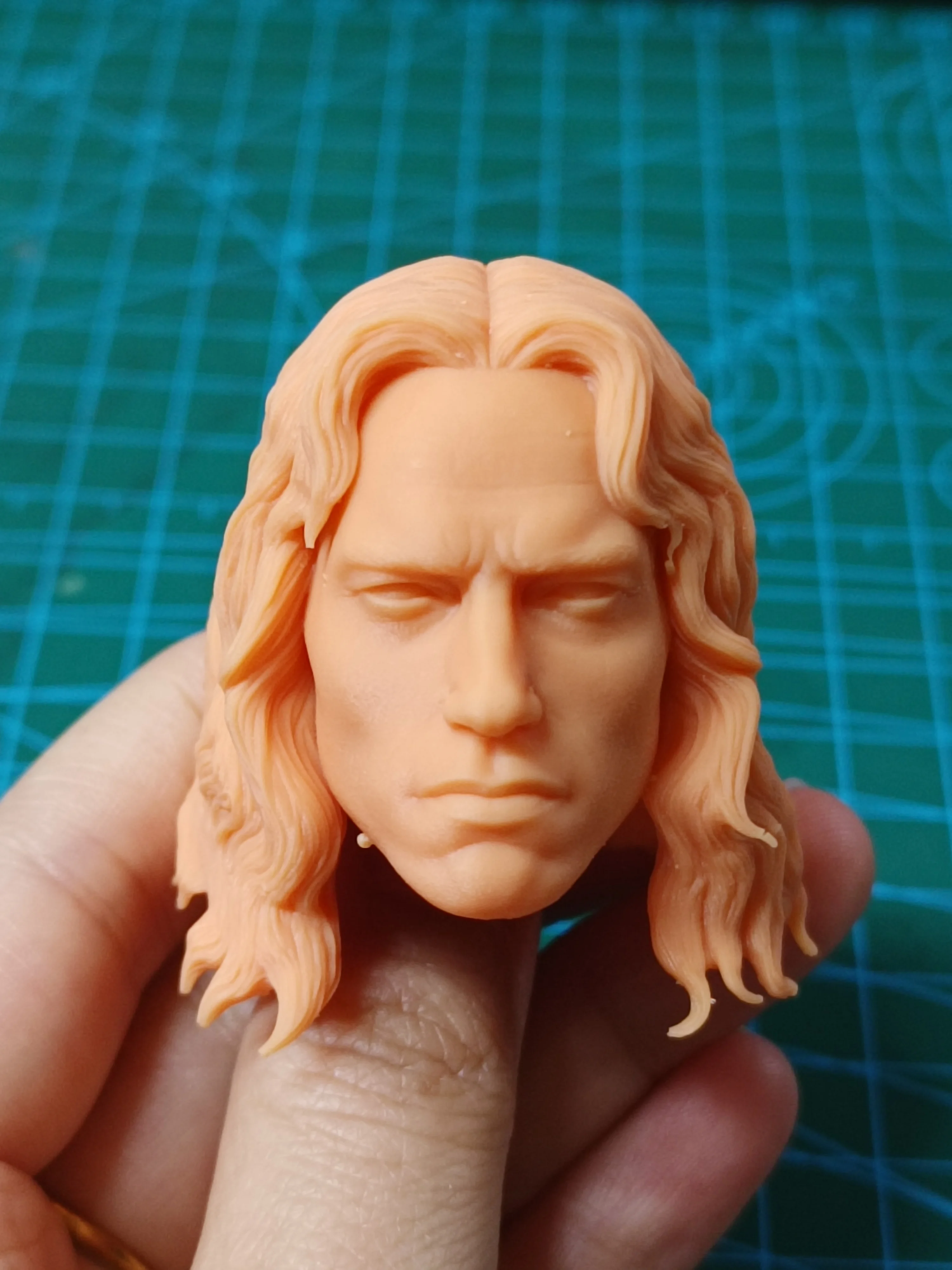 

1:6 Arnold Schwarzenegger Head Sculpture Carving Long Hair Unpainted Anime Toys Model Fit 12'' Action Figure Body Collection