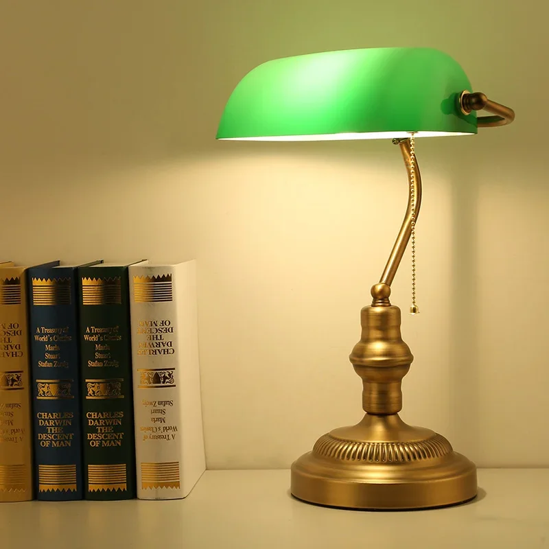 

Retro Old Vintage Green Glass Lampshade Bank Table Lamp 3 Color Base Iron Desk Light For Study Office Bedroom Living Room