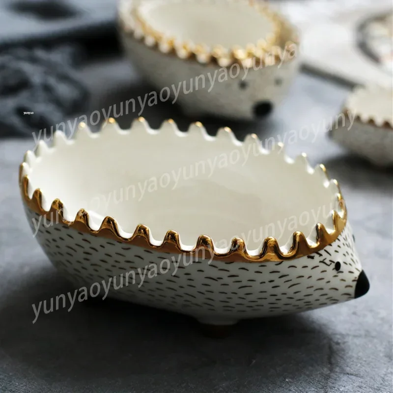 Novel Hedgehog Phnom Penh Bowl Ceramic Nordic Dessert Bowl Animal Shaped Cute Bowls Fruit Salad Bowl Porcelain Cute Tableware G0