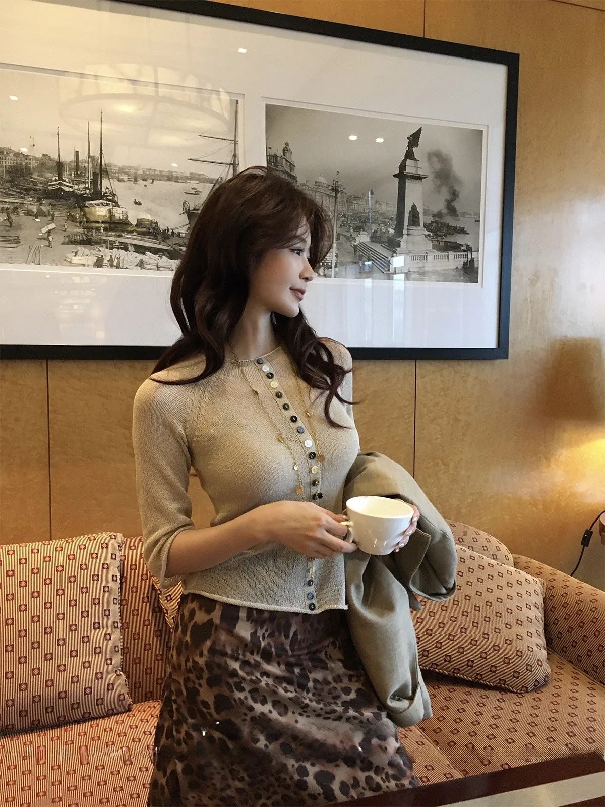 

Женский круглый вязаный свитер Wild Kiwi на пуговицах, облегающий полупрозрачный дизайн, длинный све