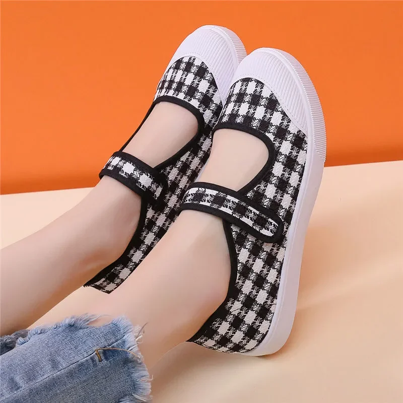 Sapatos femininas Damen-Schuhe mit niedlichem, rundem Zehenbereich und schwarzem Karomuster, Zapatos de Mujer, klassische Retro-Büro-Arbeitsschuhe für Damen, B548