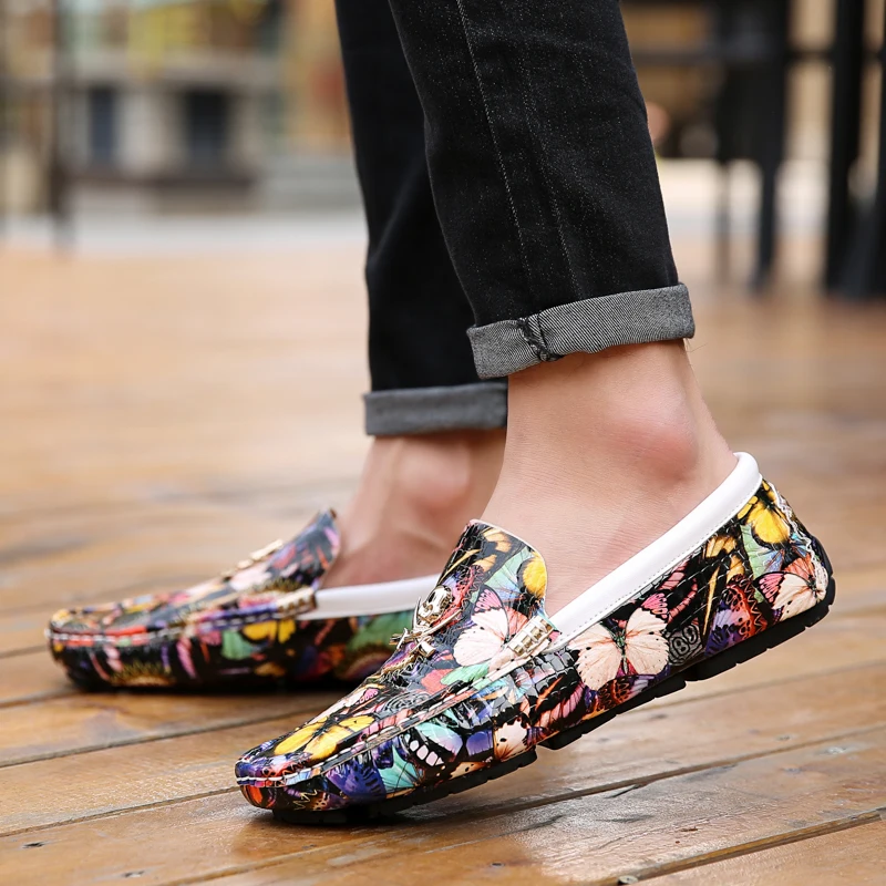 British Style Fashion Butterfly Printed Leather Loafers Men Breathable Skull Casual Shoes Men Flats Slip-on Driving Shoes Men