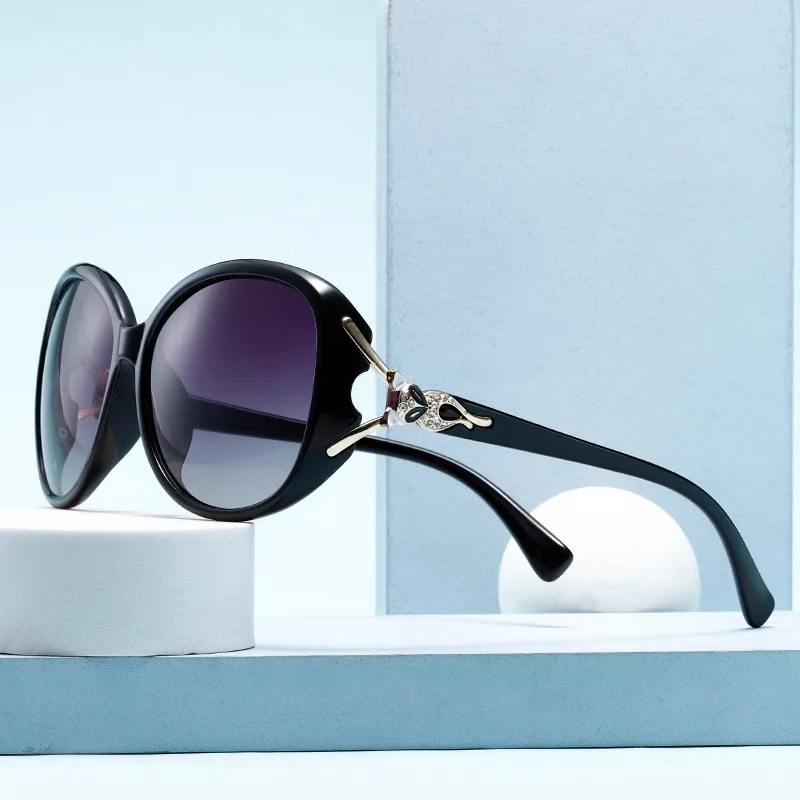 New Women\'s Large Frame Street Photo Sunglasses Retro Women Leisure Shopping Sun Glasses Advanced Sunshade Glasses UV400 Eyewear