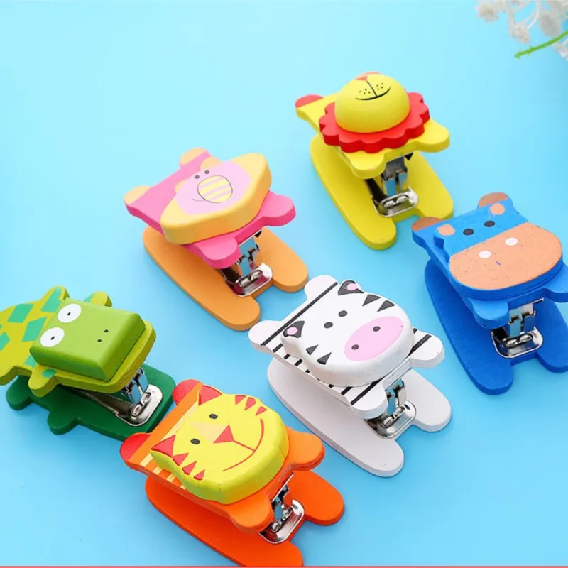 1PC cartoon wooden animal mini stapler elephant tiger cow hippo alligator screw connected manual stapler school supply