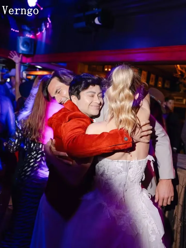 Verngo 高級レースミニウェディングドレス Swwetheart A ラインプリーツ花嫁ドレスティアードシビルウェディングドレスカスタマイズ