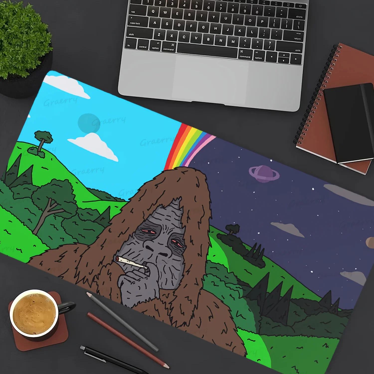 قطعة واحدة من سجادة مكتب كبيرة مضحكة من Sasquatch، قاعدة مطاطية متينة، حواف مخيطة، لوحة ماوس مقاومة للماء غير قابلة للانزلاق للمكتب المنزلي #4