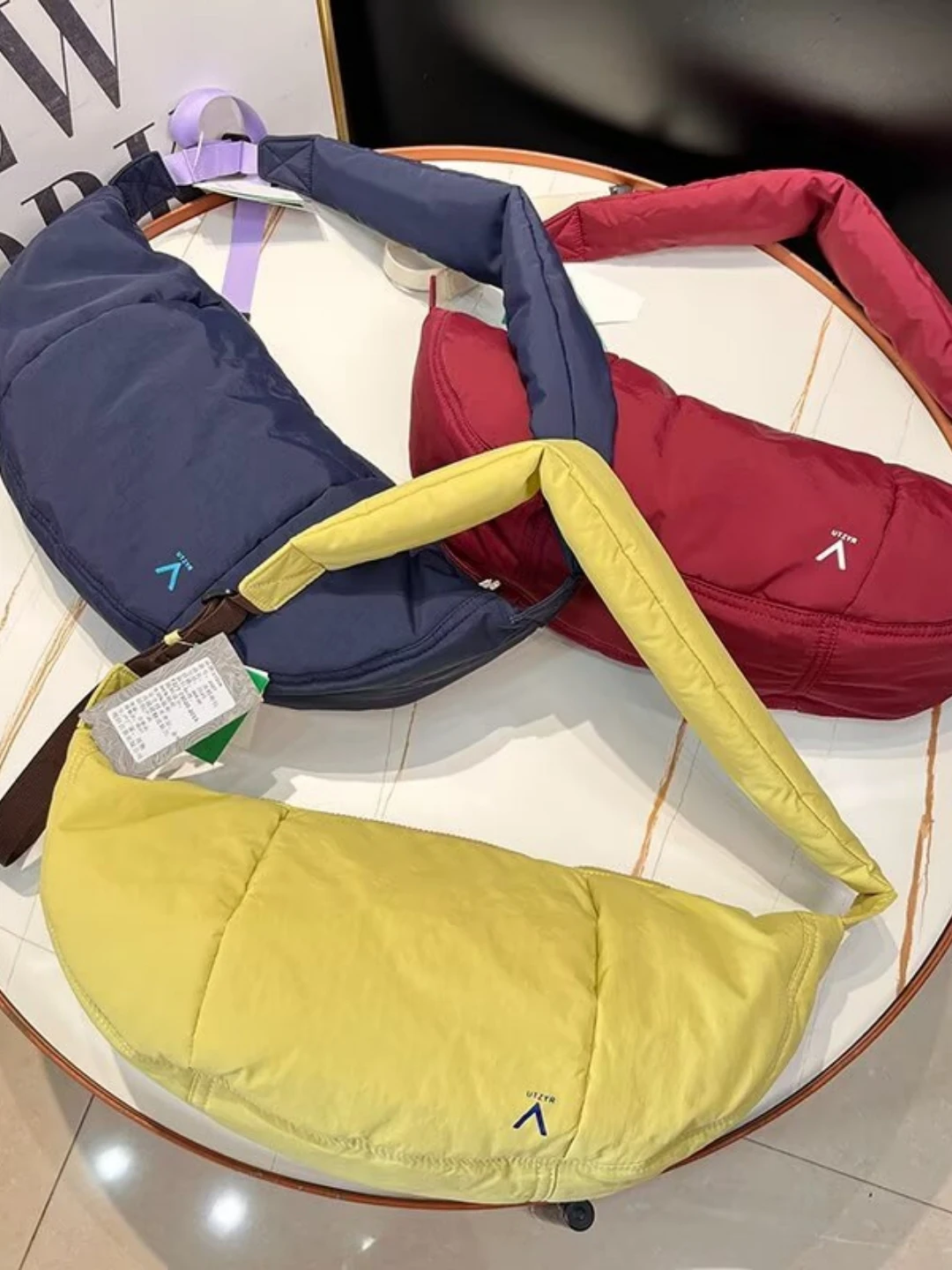 

ex Outdoor Leisure Sports Sle Nylon Dumpling aped Crossbody Bag Single oulder Bag Large Capaci Chest Bag