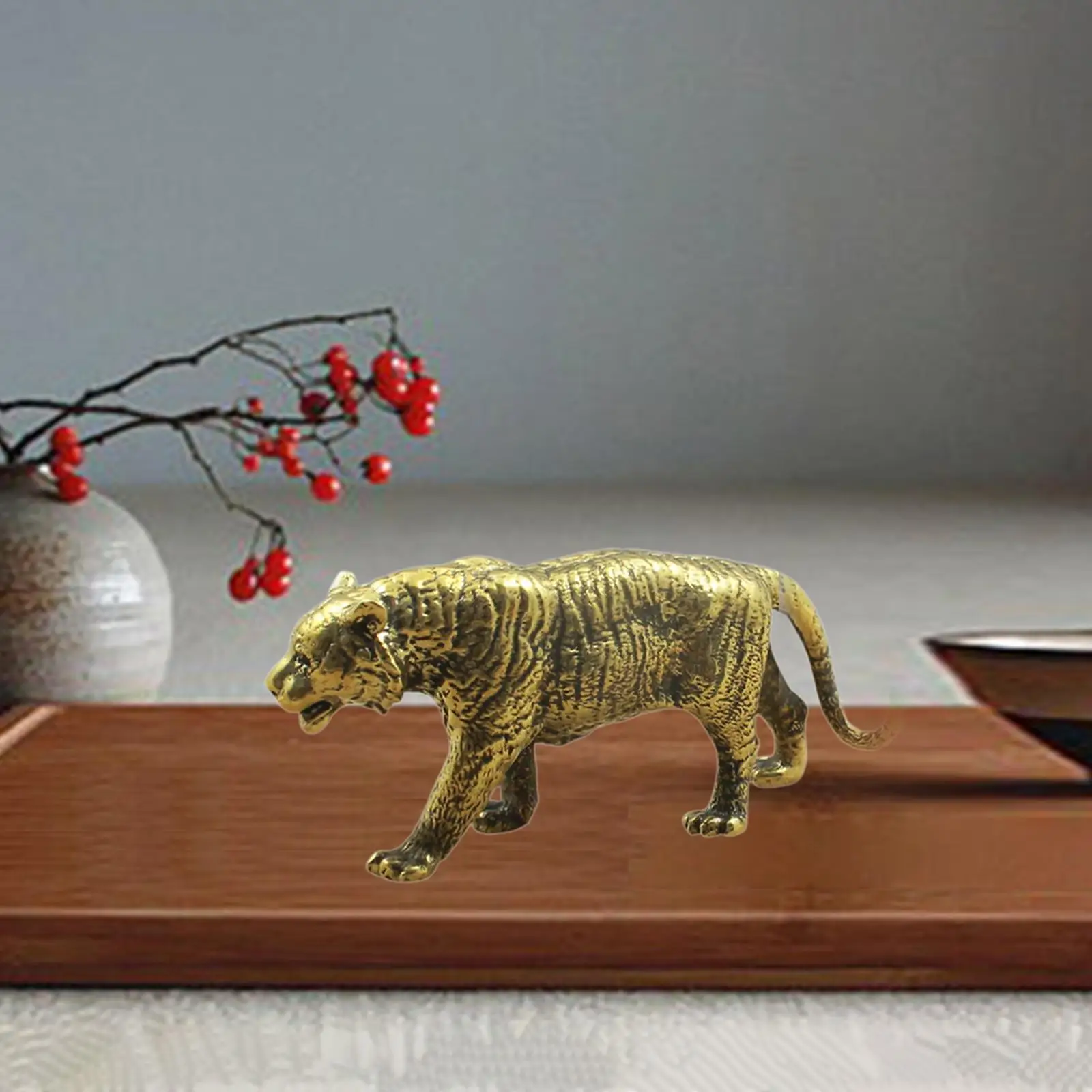 

Brass Tiger Statue Mini Tiger Sculpture Retro Decorative Animal Figurine Tea Pet Collectible Statue for Tabletop Car Tea Room