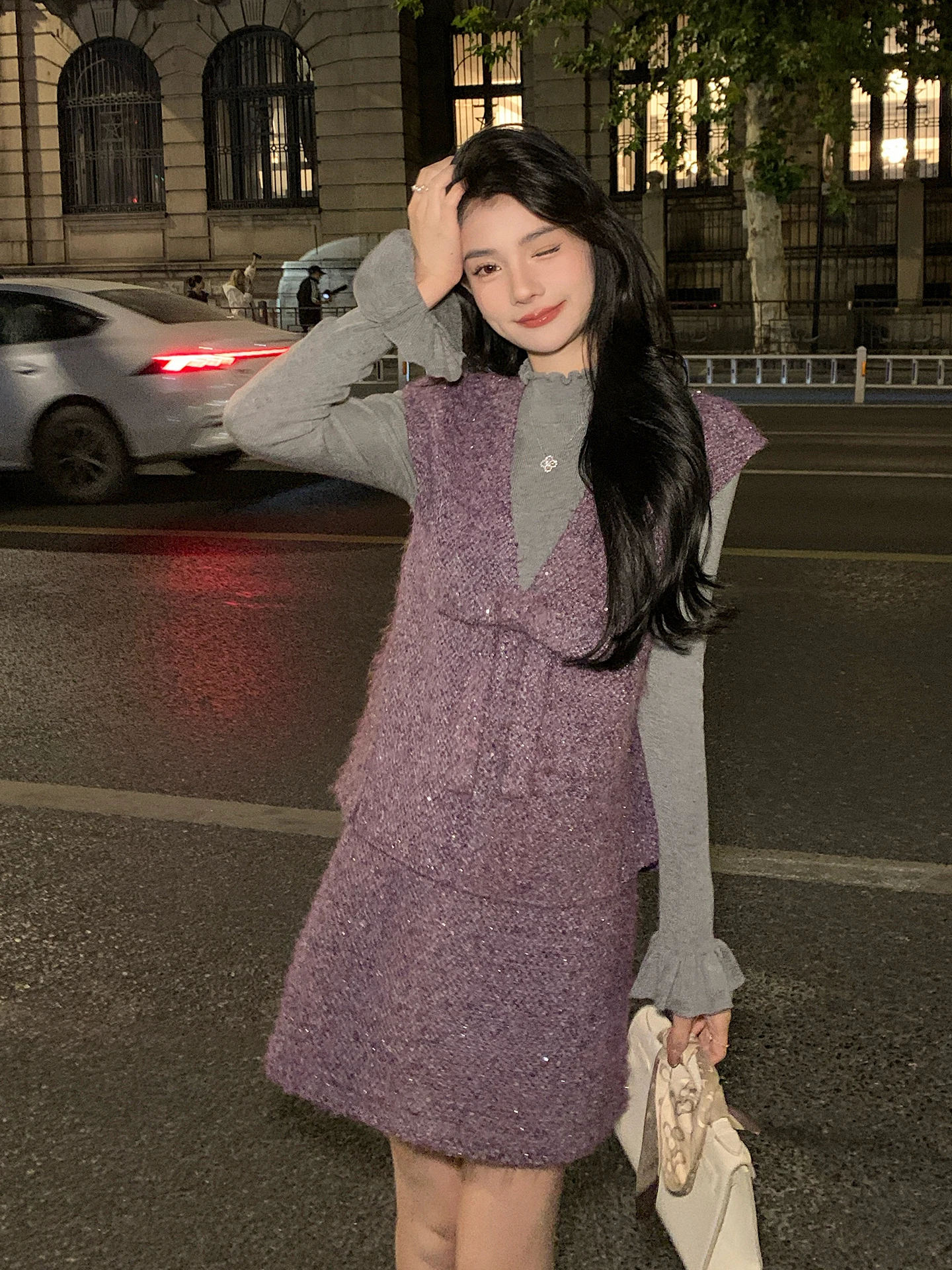 

Фиолетовый комплект: жилет и юбка для женщин, модный ретро-стиль, высокая талия, средней длины, из полиэфирного волокна, немнущийся, для отдыха...