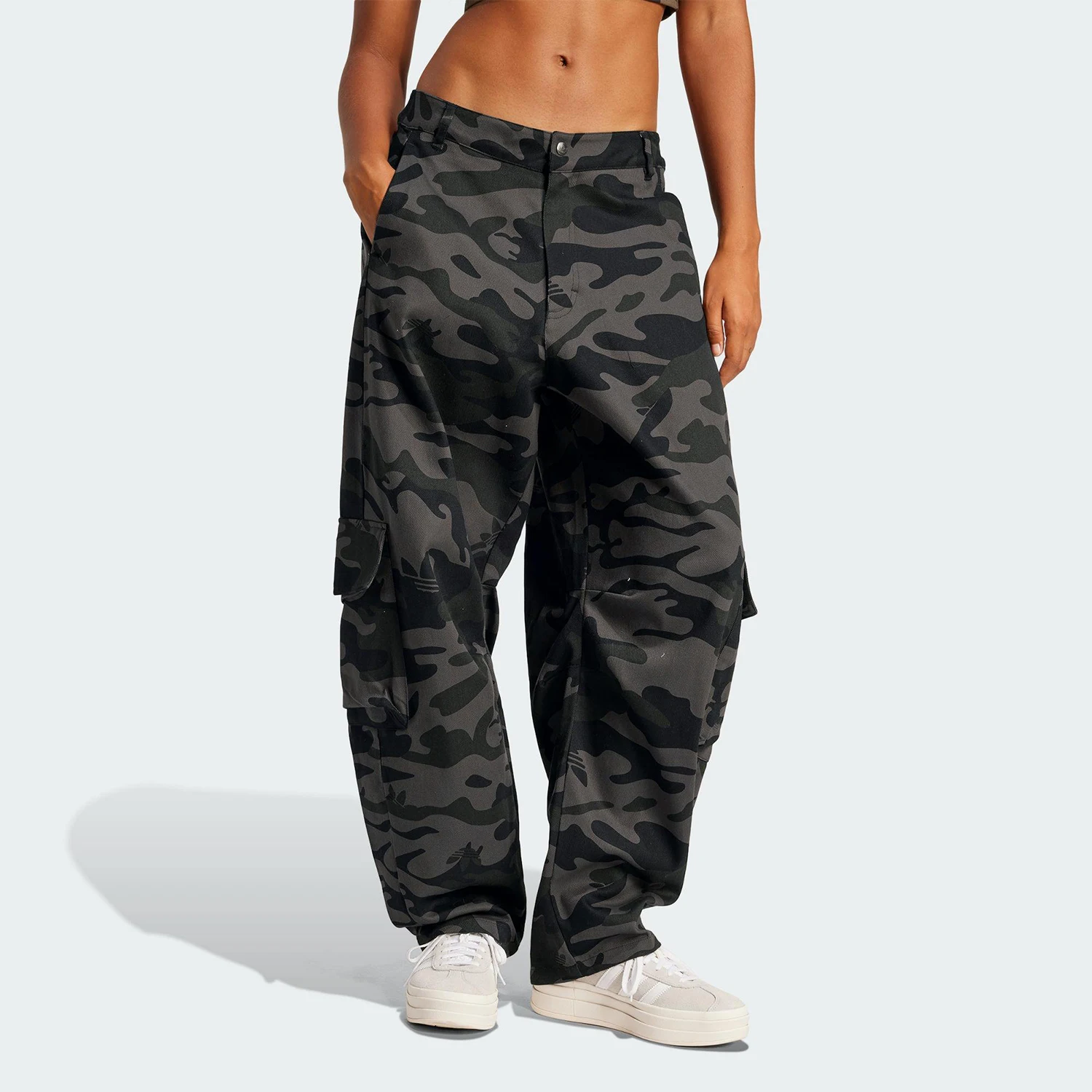 

Adidas Official Women's Camouflage Cargo Tapered Pants JI5741
