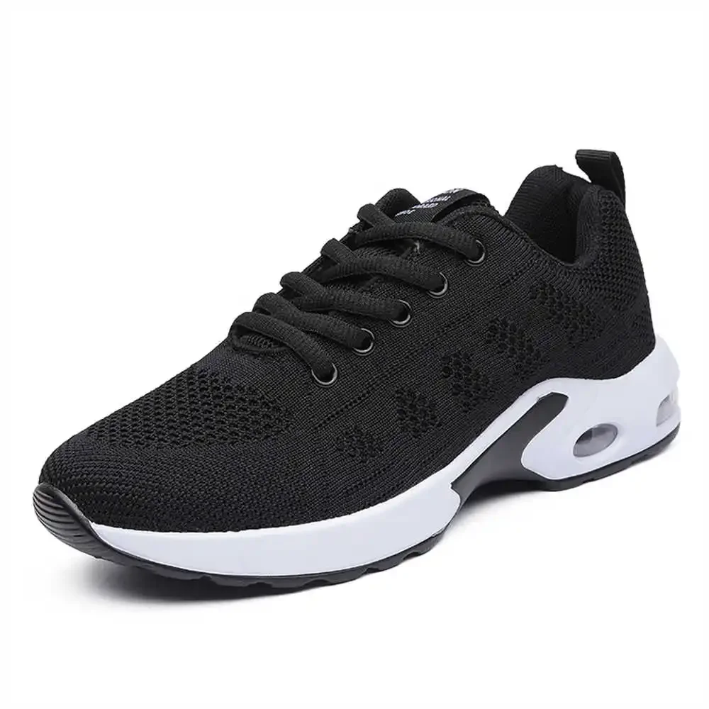 

Size 36 39-40 Pas Cher Casual Designer Sneakers Womans Designers Shoes Sports Releases Trainners Novelties