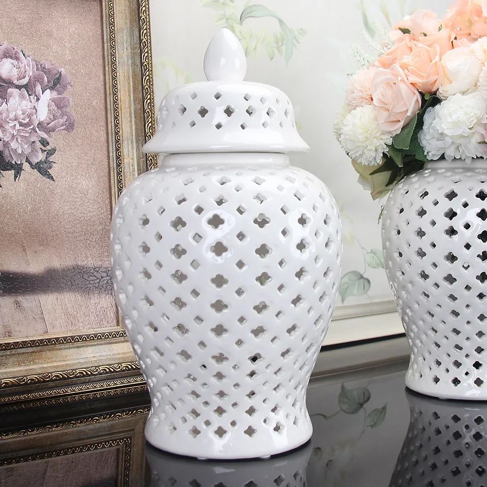 Chinese White Hollow General Jar Ceramic Ginger Jar Desktop Storage Tank Vase with Lid Handicraft Ornaments Home Decoration