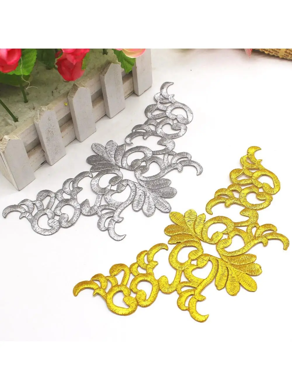 5 sztuk złotych haftowanych naszywek do naprasowania, aplikacje kwiatowe w stylu vintage, ozdobne elementy DIY, błyszczące metaliczne złoto i srebro, 20 cm * 9,5 cm — zdjęcie 2