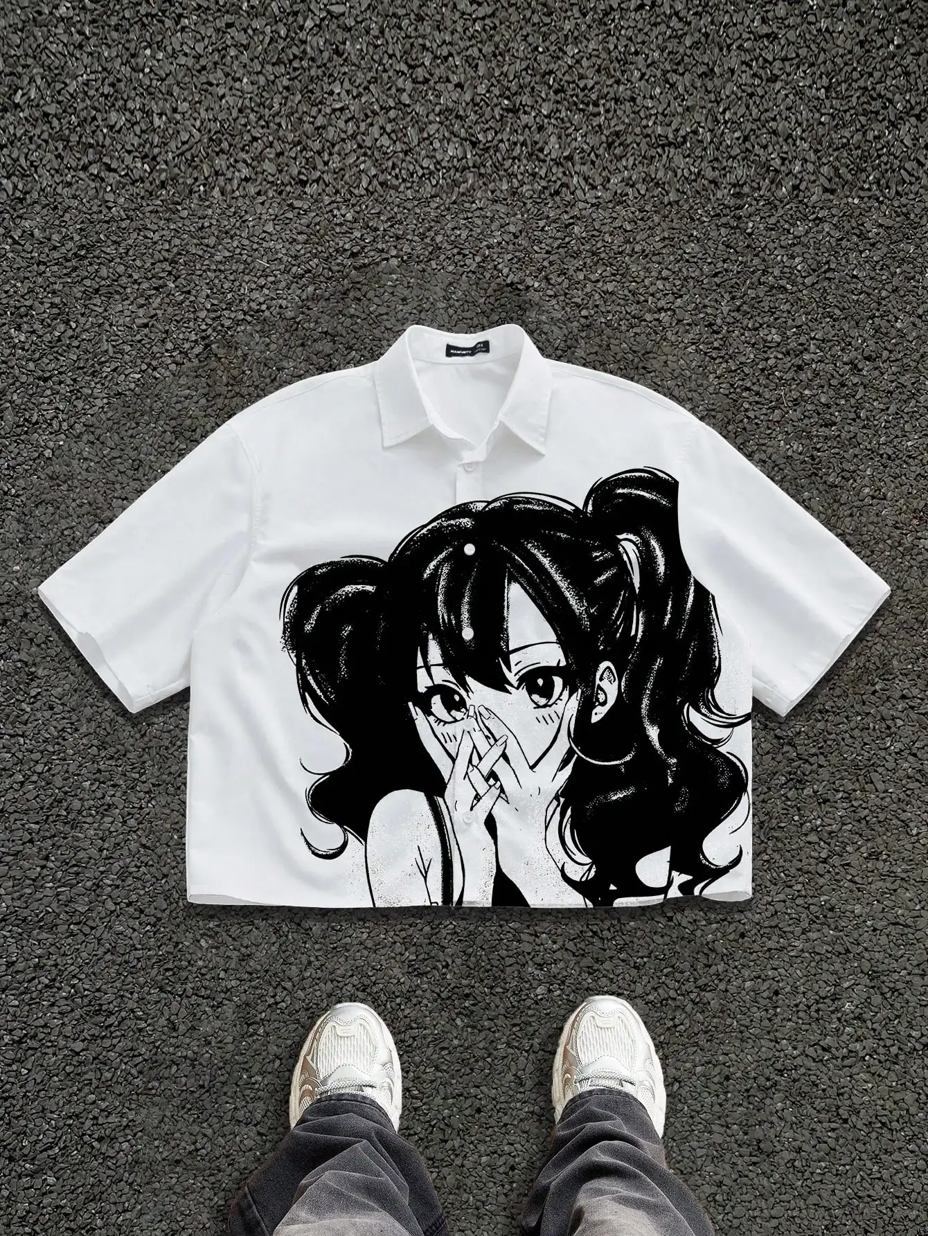 

Men's Loose Fit Cropped Graphic Print Short Sleeve Shirt - Black & White Anime-Style Illustration