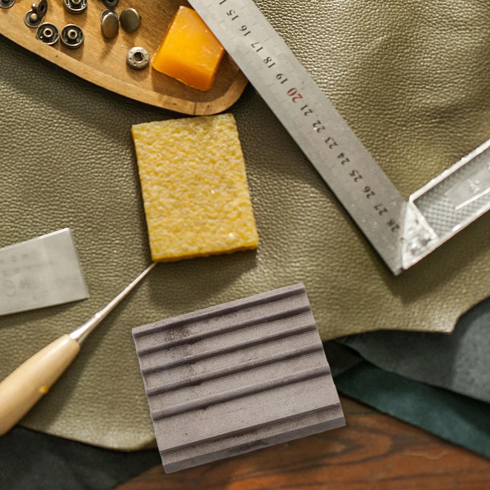 

Инструмент для обработки краев своими руками: широкий шлифовальный инструмент с лопастным краем для снятия заусенцев и придания гладкости, для сумок и обуви