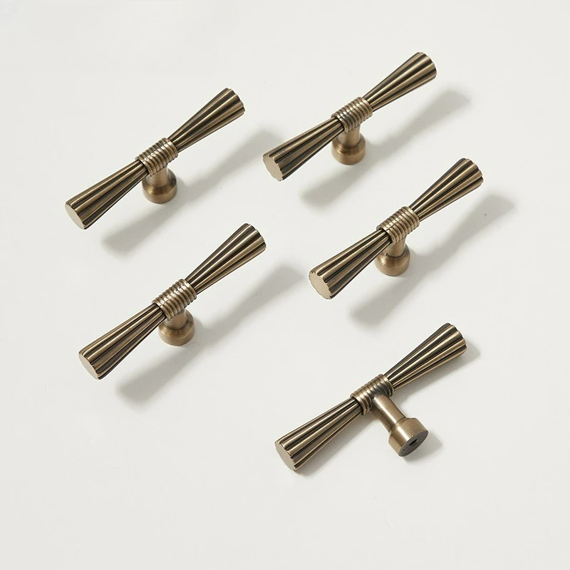 1PC  Brass Retro European Style Wardrobe Door Handle, Modern Light Luxury Brass Antique Single Hole Drawer Cabinet Handle